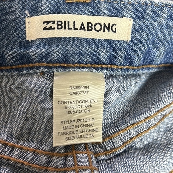 Billabong Drift Away Frayed raw hem Denim Short Size 28 - Picture 9 of 13